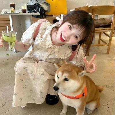 地铁女孩